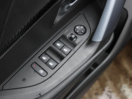 Peugeot e-2008 - Afbeelding 23 van 30