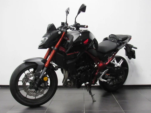 Honda CB 750 - Afbeelding 3 van 7