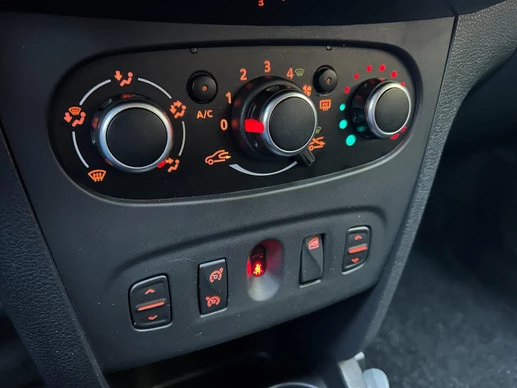 Dacia Logan - Afbeelding 12 van 15