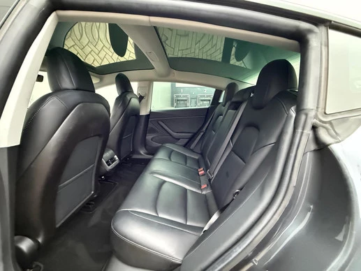 Tesla Model 3 - Afbeelding 10 van 26