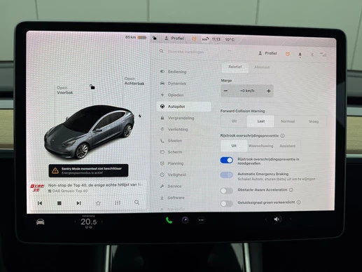 Tesla Model 3 - Afbeelding 17 van 26