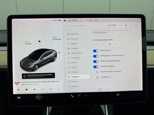 Tesla Model 3 - Afbeelding 24 van 26