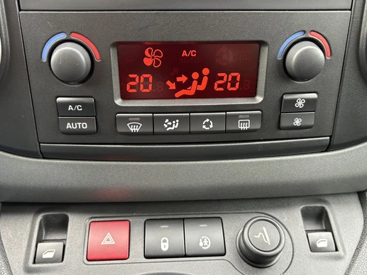 Peugeot Partner - Afbeelding 17 van 30