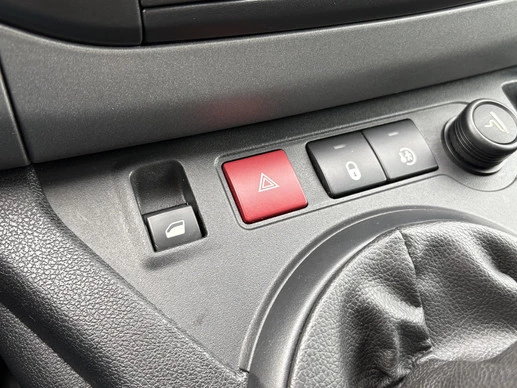 Peugeot Partner - Afbeelding 18 van 30