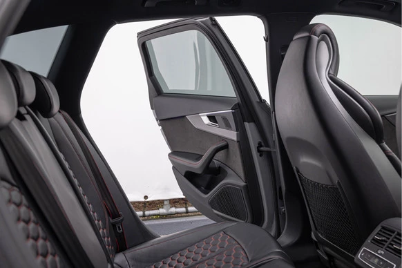 Audi RS4 - Afbeelding 11 van 30