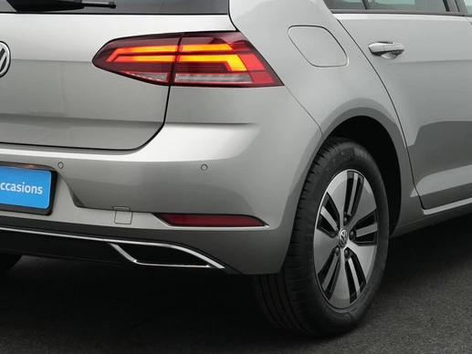 Volkswagen Golf - Afbeelding 16 van 30