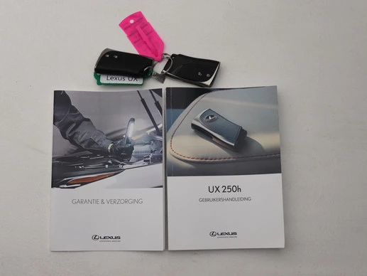 Lexus UX - Afbeelding 24 van 30