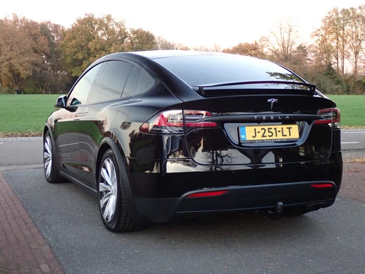 Tesla Model X - Afbeelding 5 van 30