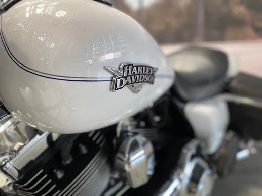 Harley-Davidson Road King - Afbeelding 6 van 10