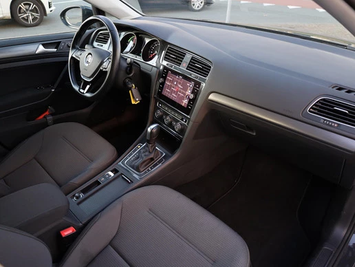 Volkswagen e-Golf - Afbeelding 13 van 26