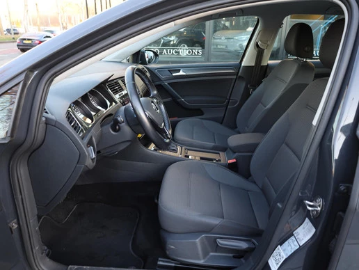 Volkswagen e-Golf - Afbeelding 24 van 26