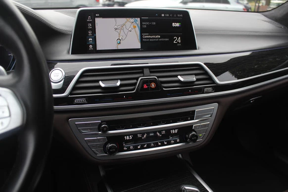 BMW 7 Serie - Afbeelding 18 van 30