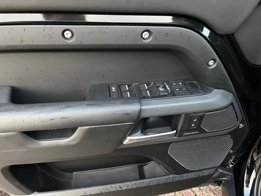 Land Rover Defender - Afbeelding 21 van 30