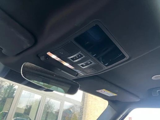 Land Rover Defender - Afbeelding 28 van 30