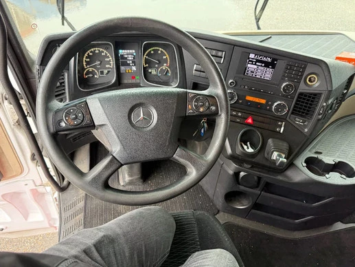 Mercedes-Benz Actros - Afbeelding 9 van 18