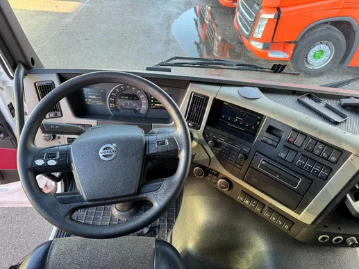 Volvo FM 370 - Afbeelding 24 van 29