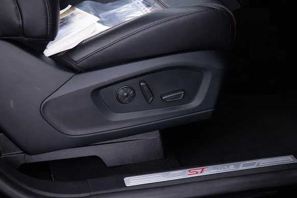 Ford Explorer - Afbeelding 7 van 30