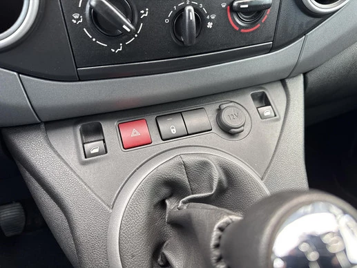 Peugeot Partner - Afbeelding 12 van 23