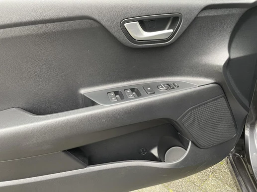 Kia Rio - Afbeelding 10 van 23