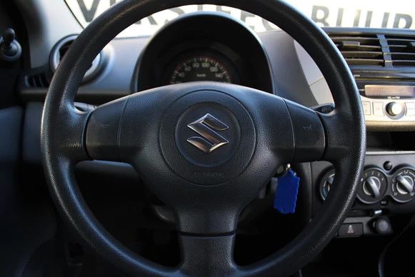 Suzuki Alto - Afbeelding 19 van 29