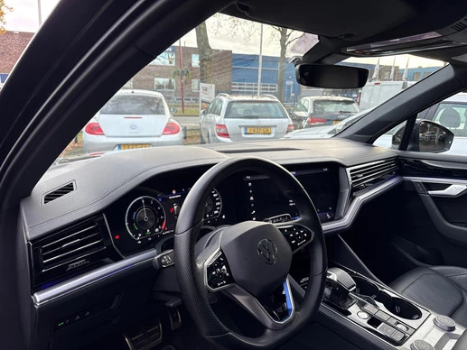 Volkswagen Touareg - Afbeelding 9 van 30
