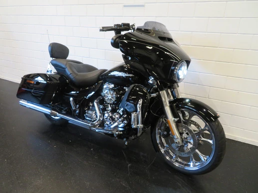 Harley-Davidson Street Glide - Afbeelding 2 van 12