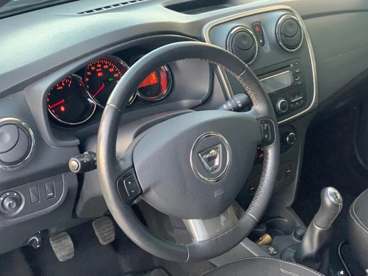 Dacia Logan - Afbeelding 11 van 19