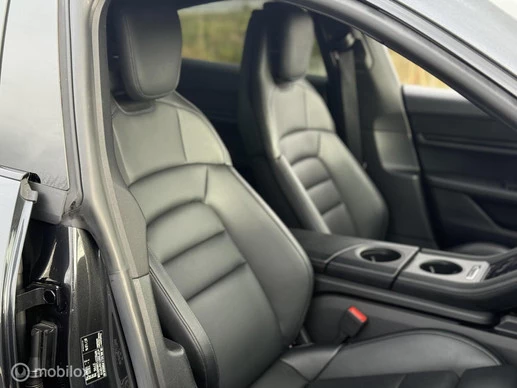 Porsche Taycan - Afbeelding 16 van 30