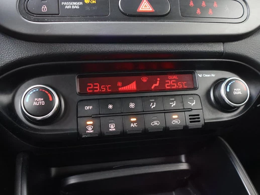 Kia Carens - Afbeelding 18 van 30