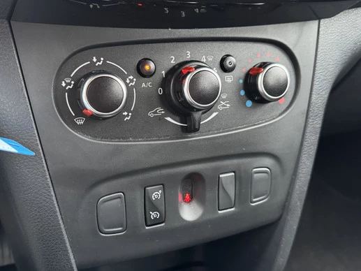 Dacia Sandero - Afbeelding 16 van 30