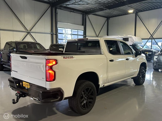 Chevrolet Silverado - Afbeelding 8 van 21