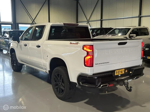 Chevrolet Silverado - Afbeelding 9 van 21