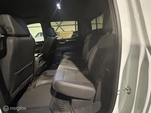 Chevrolet Silverado - Afbeelding 16 van 21