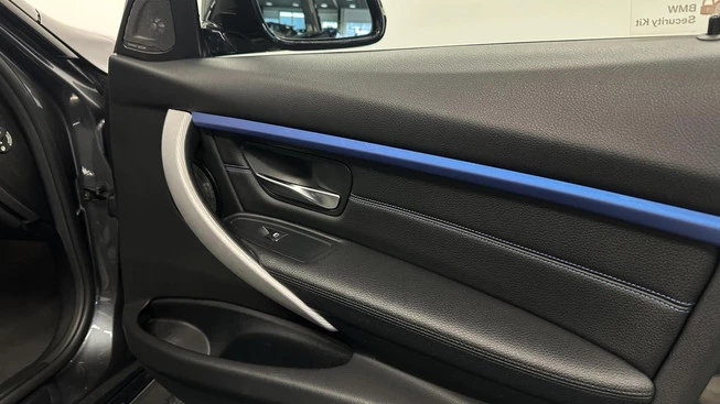 BMW 3 Serie - Afbeelding 18 van 30