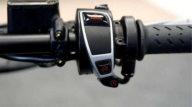 Moto Guzzi V9 - Afbeelding 25 van 30