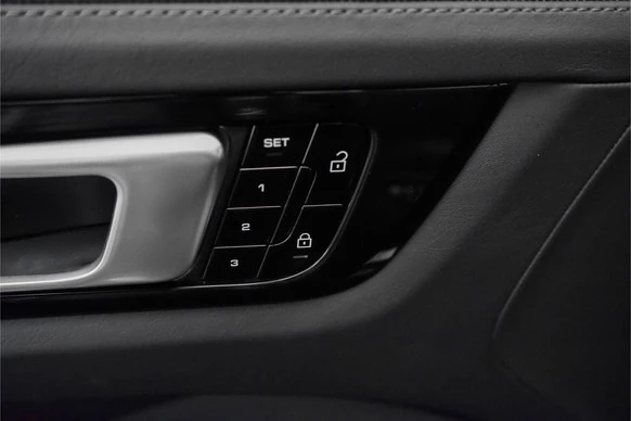 Porsche Cayenne - Afbeelding 27 van 30