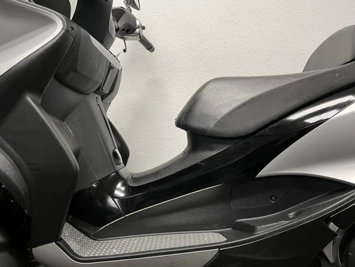 Piaggio MP3 - Afbeelding 17 van 22