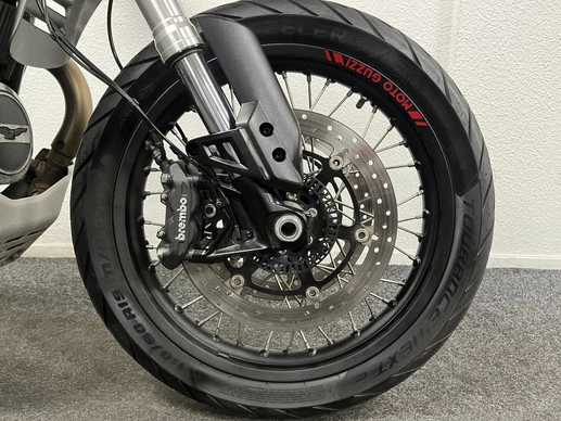 Moto Guzzi V85 - Afbeelding 6 van 22