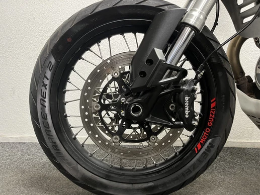 Moto Guzzi V85 - Afbeelding 16 van 22