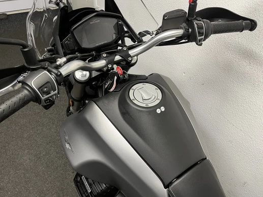 Moto Guzzi V85 - Afbeelding 19 van 22