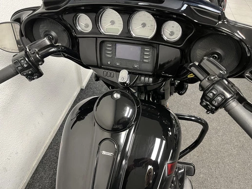 Harley-Davidson Street Glide - Afbeelding 10 van 24
