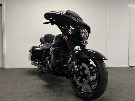 Harley-Davidson Street Glide - Afbeelding 13 van 24