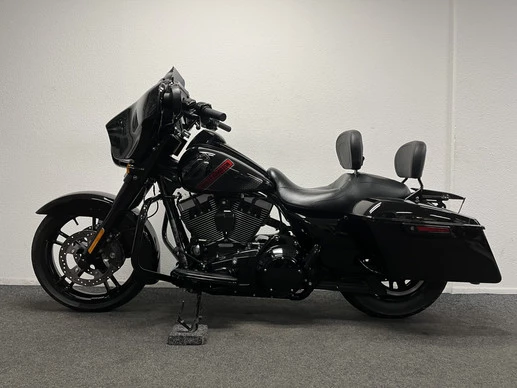 Harley-Davidson Street Glide - Afbeelding 14 van 24