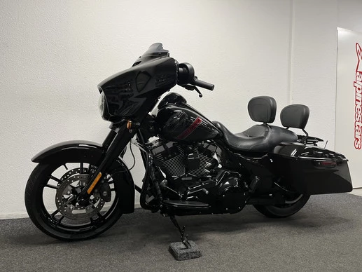 Harley-Davidson Street Glide - Afbeelding 15 van 24