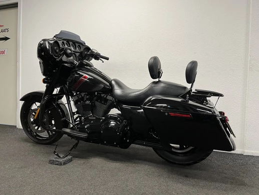 Harley-Davidson Street Glide - Afbeelding 16 van 24