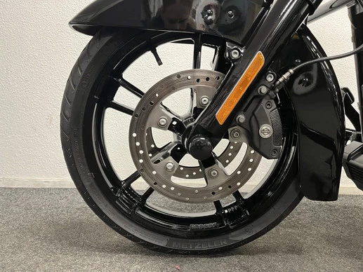 Harley-Davidson Street Glide - Afbeelding 17 van 24