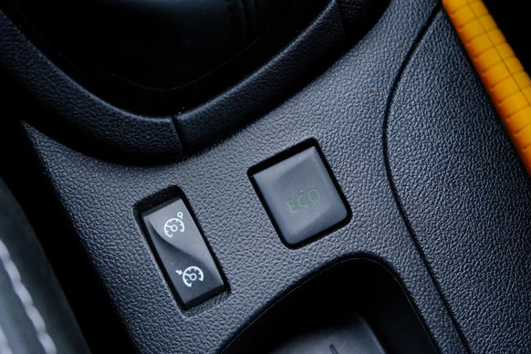 Renault Clio - Afbeelding 19 van 30