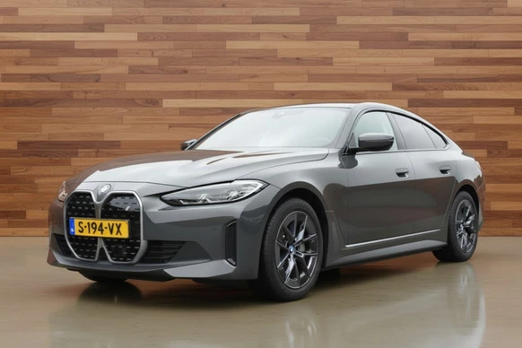 BMW i4 - Afbeelding 1 van 12