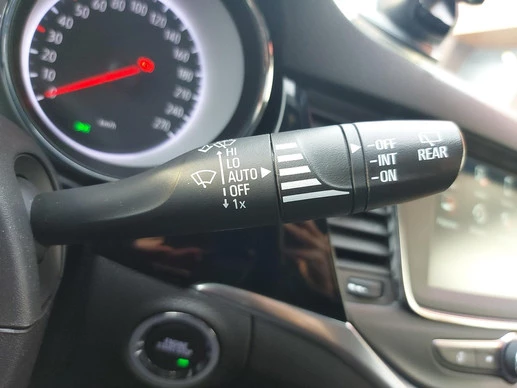 Opel Astra - Afbeelding 28 van 30