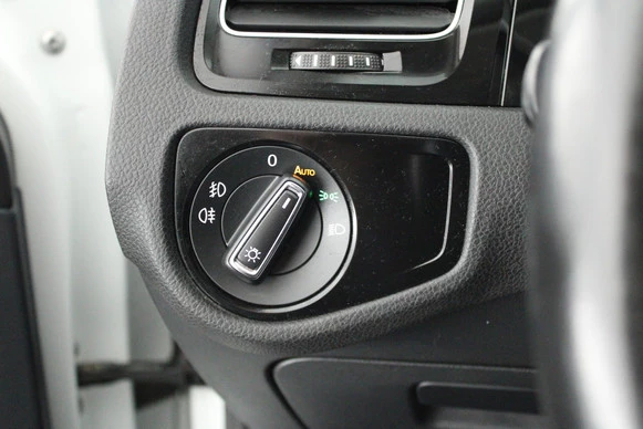 Volkswagen Golf - Afbeelding 16 van 30